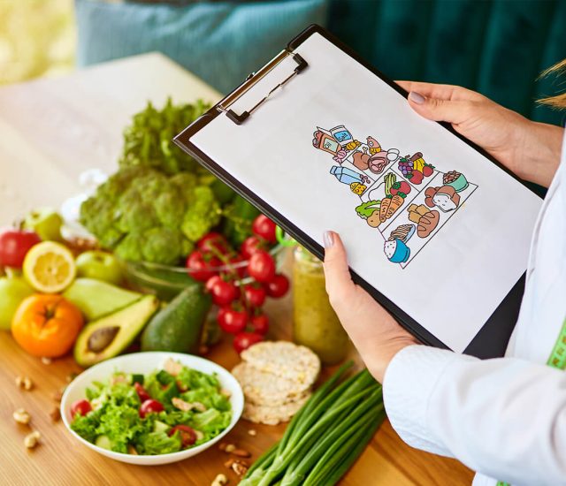 La piramide alimentare mediterranea